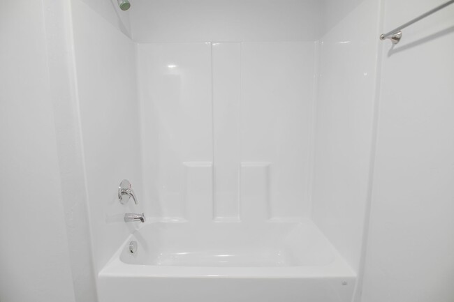 Building Photo - Beautiful 2-Bed, 2-Bath Apartment in Payso...