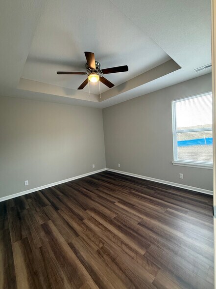 Building Photo - 1512 Park Ave