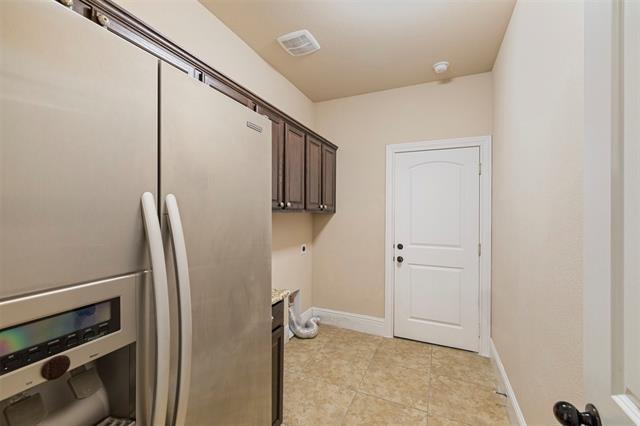 Building Photo - 7684 Fossil Ridge Dr