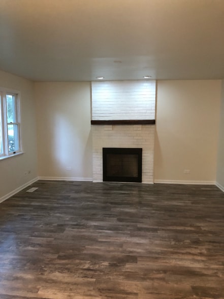 Building Photo - 36 Sparrow Rd