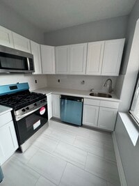 Building Photo - Victoria Grande