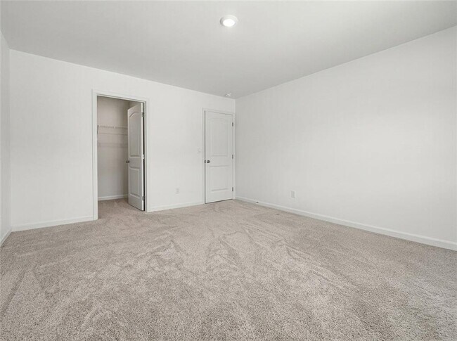 Building Photo - 477 Starbuck Parkway
