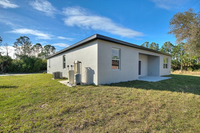 Building Photo - 1482 Gardenside Cir