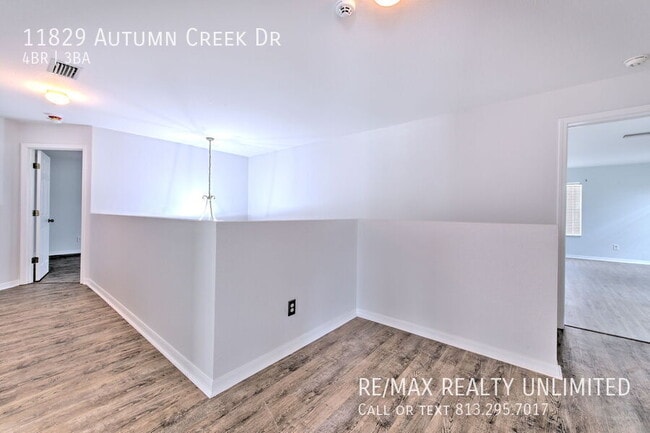 Building Photo - 11829 Autumn Creek Dr