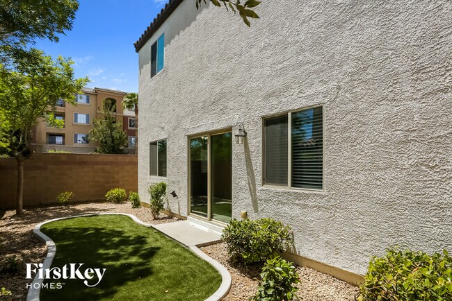 Building Photo - 7600 Scarlet Tapestry Ct