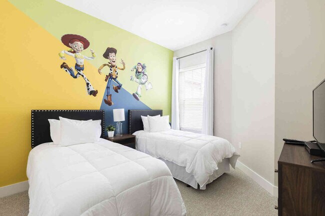 Building Photo - 7586 Sunny Dreams Ln