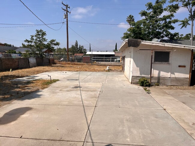 Building Photo - Cozy Home in San Jacinto on Large Lot