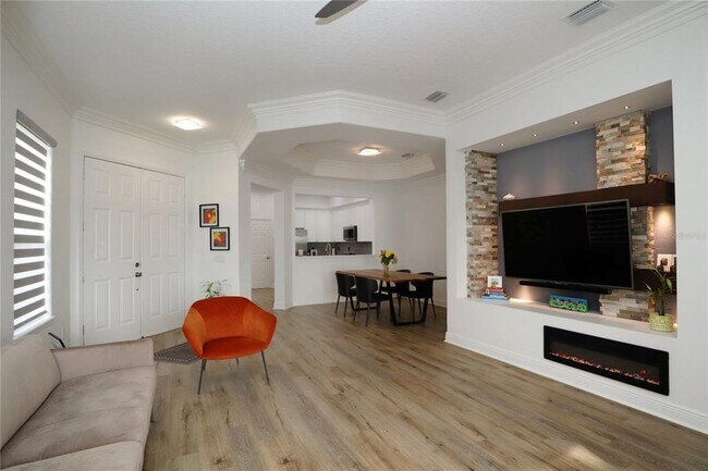 Building Photo - 8248 Tivoli Dr