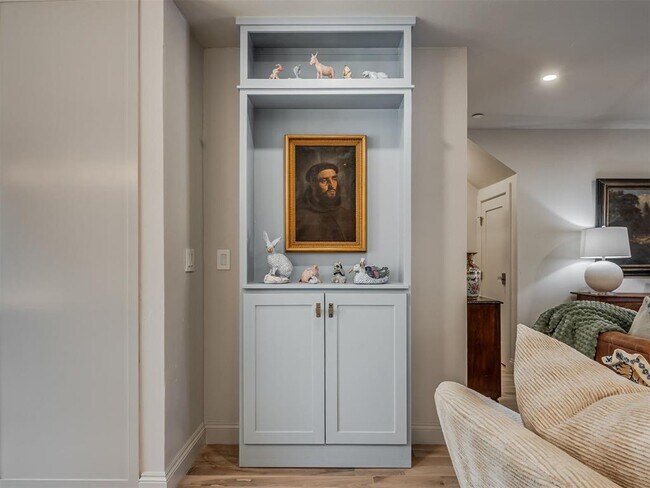 Building Photo - 6500 N Grand Blvd