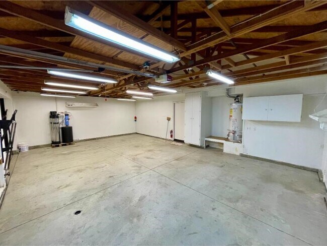 Building Photo - 31495 Corte Rimola