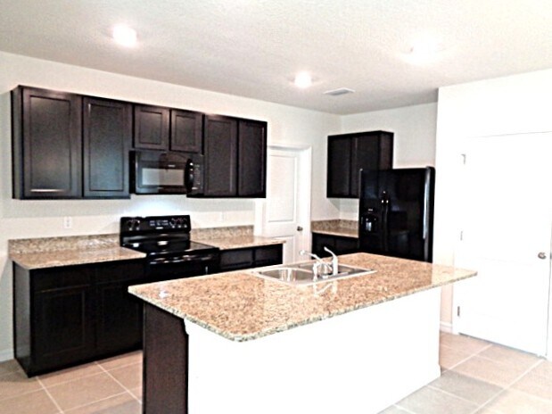 Building Photo - 10927 Carlton Fields Dr