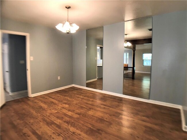 Building Photo - 603 Lake Sardis Dr
