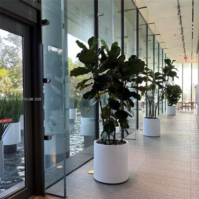 Building Photo - 8701 Collins Ave