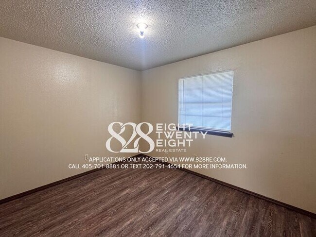 Building Photo - 3 BED/2 BATH SINGLE FAMILY HOME IN MWC!