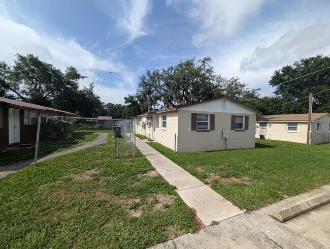 Building Photo - 9415 Eastfield Rd