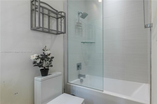 Building Photo - 10245 NW 63rd Terrace