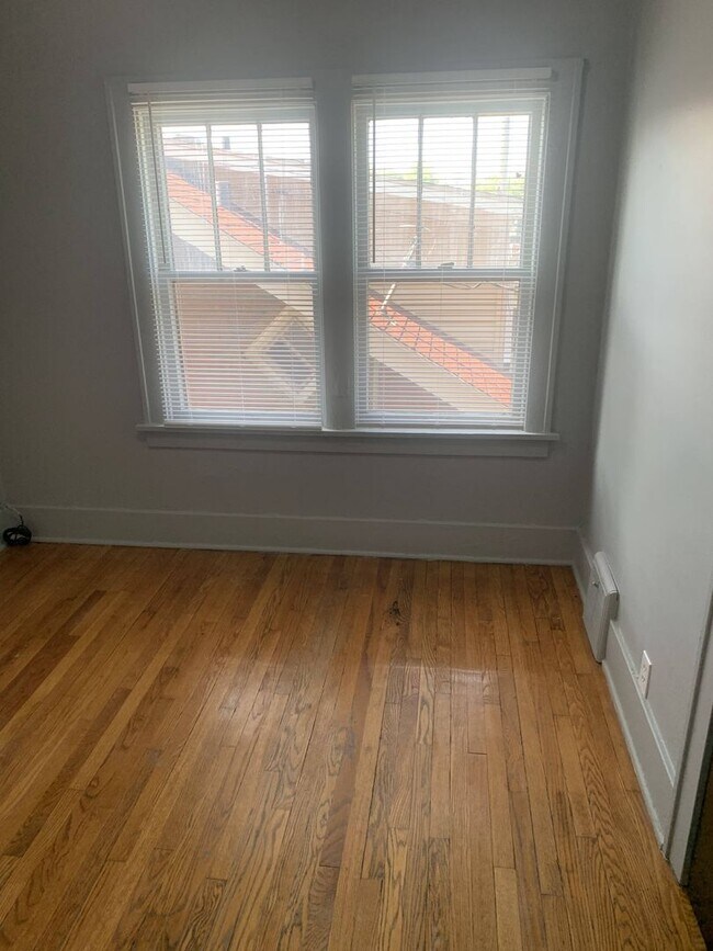 Building Photo - 3146 Mason St