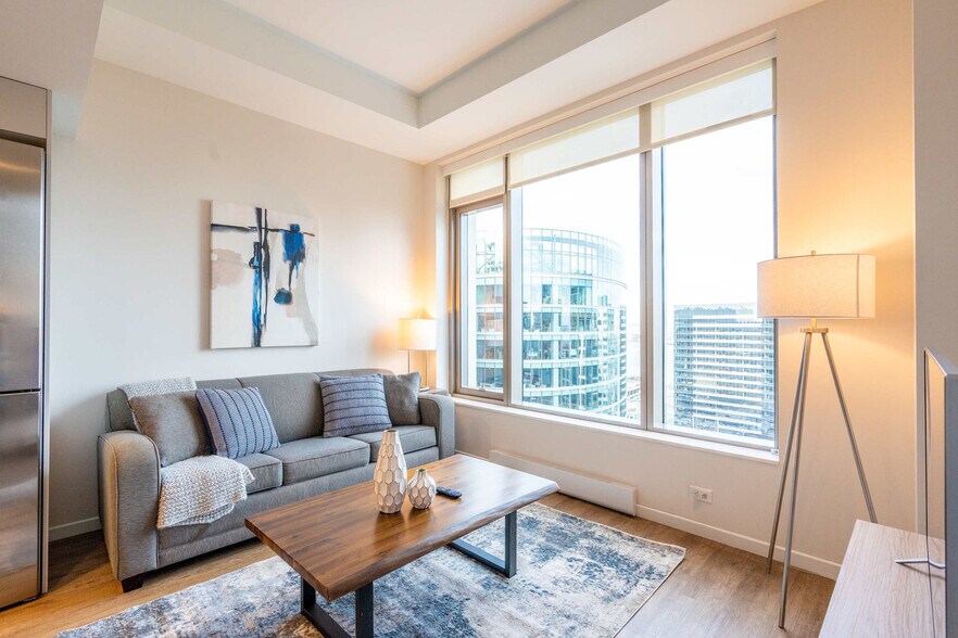 Building Photo - 131 Seaport Blvd