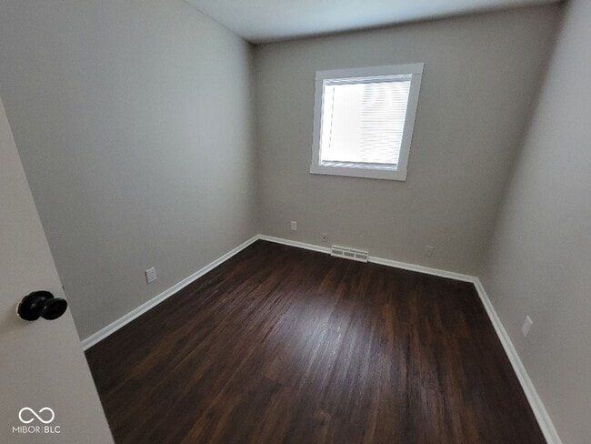 Building Photo - 2308 Aspen Ct