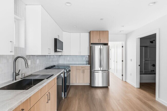 Building Photo - 6640 Valjean Ct