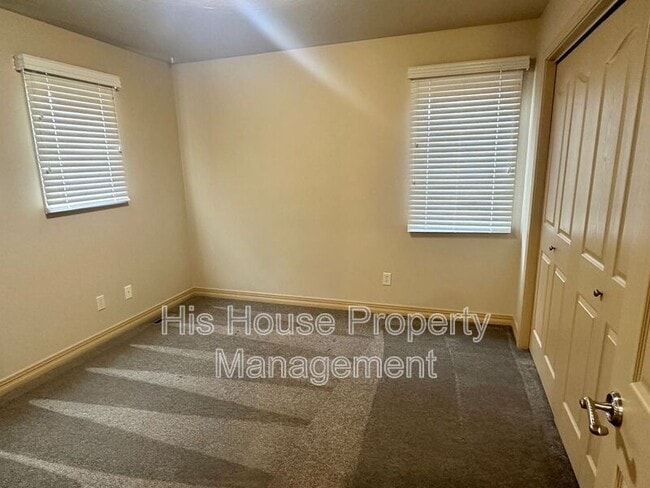 Building Photo - 3103 68th Ave Ct