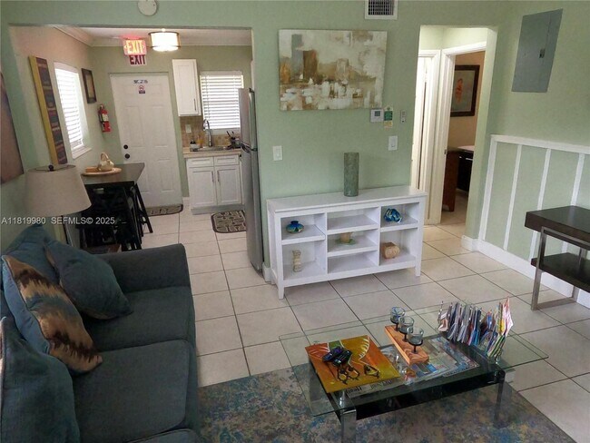 Building Photo - 6101 Rodman St