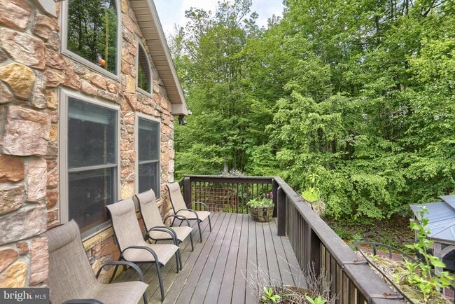 Building Photo - 125 Pebble Beach Dr