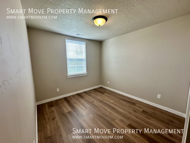Building Photo - 4180 E Esperanto St