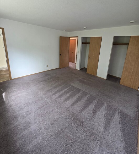 Master Bedroom - 4010 L Ave