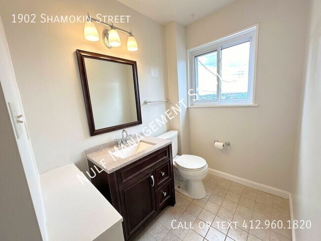 Building Photo - 1902 Shamokin St