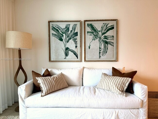 Building Photo - 2301 Collins Ave