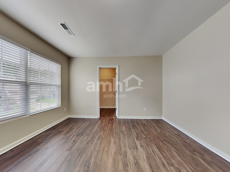 Building Photo - 123 Brookhaven Rd