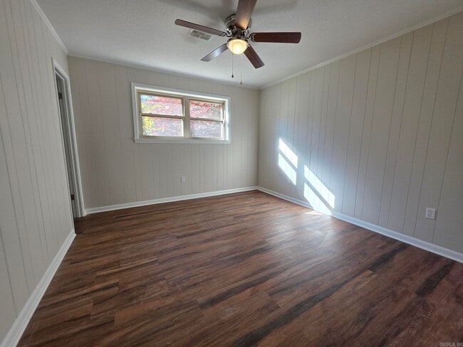 Building Photo - 3 Apache Dr