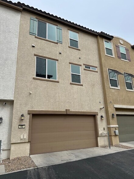 Building Photo - 62 Morning Mimosa Ct