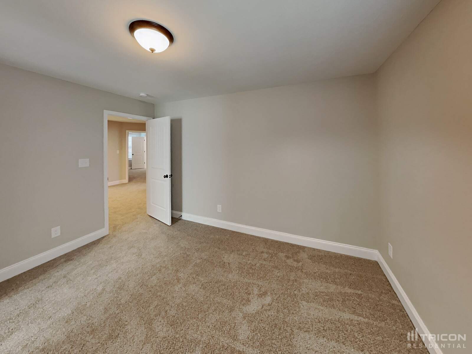 Building Photo - 714 Banister Dr