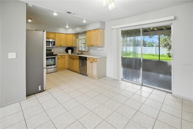 Building Photo - 18305 Driggers Ave