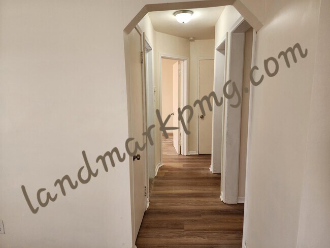Building Photo - 7667 Bramell