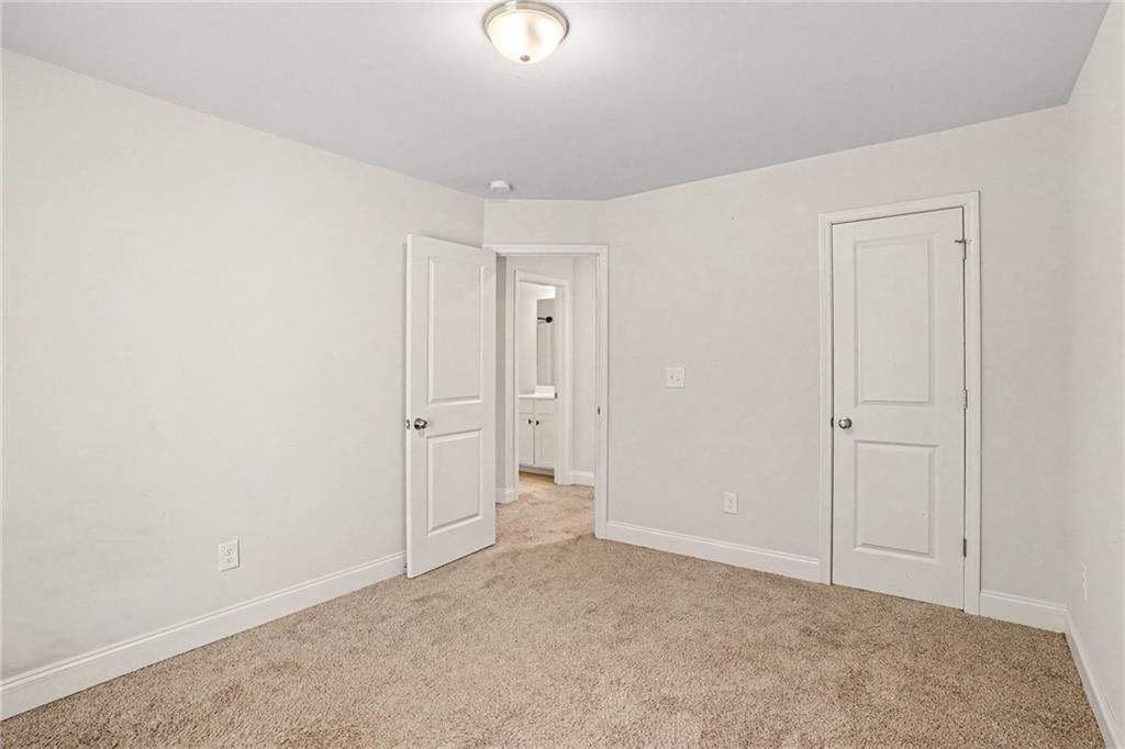 Building Photo - 10139 Benton Woods Dr
