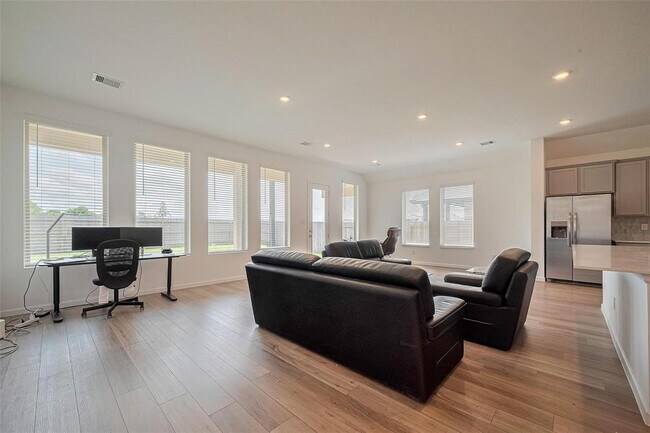 Building Photo - 2430 Dewford Fls Dr