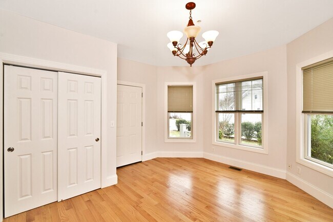 Building Photo - 22 High St