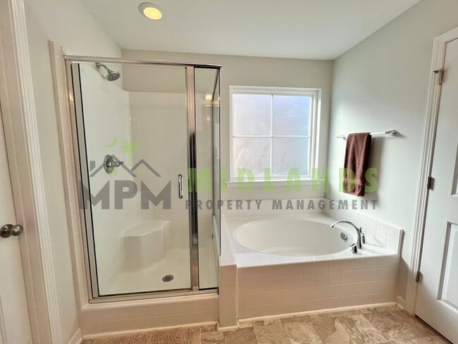 Building Photo - 931 Tuxford Trl