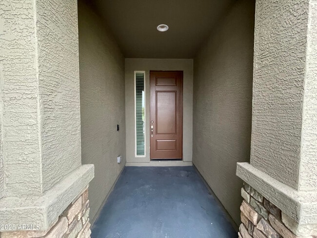 Building Photo - 735 W Micanopy Trl.