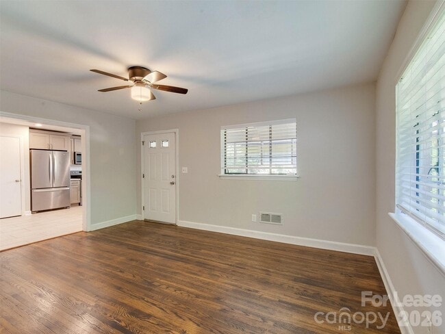 Building Photo - 1518 Mimosa Ave