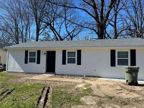 Building Photo - New Rental Opportunity in Memphis!