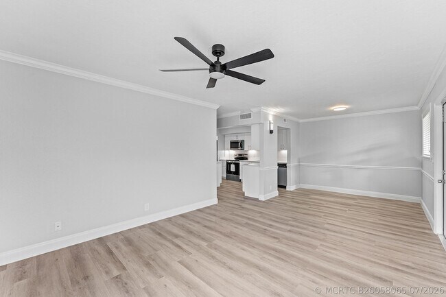 Building Photo - 1866 Fairview Villas Dr
