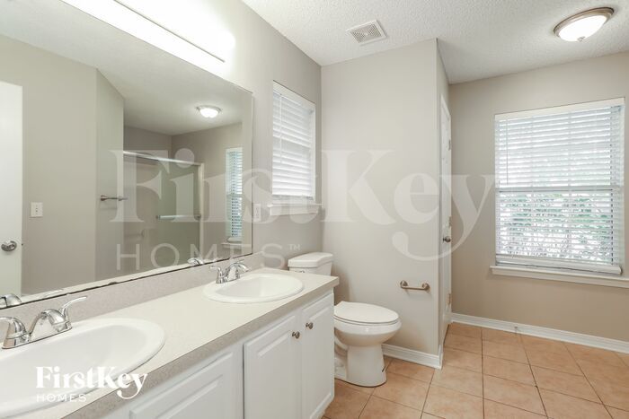 Building Photo - 7341 Ironside Dr N