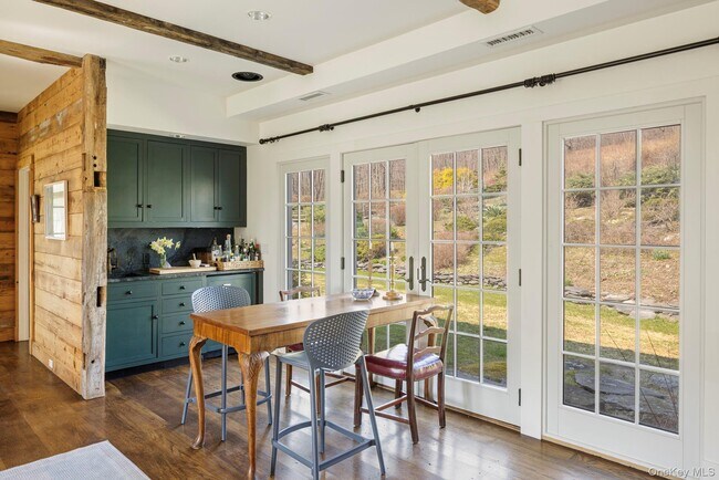 Building Photo - 85 Kennel Rd