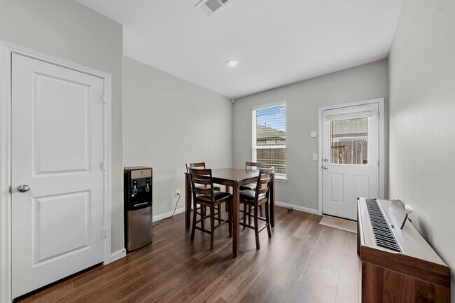 Building Photo - 17866 Plow Horse Ln