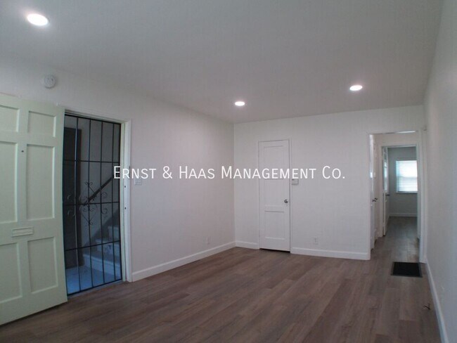 Building Photo - 4531 N Banner Dr