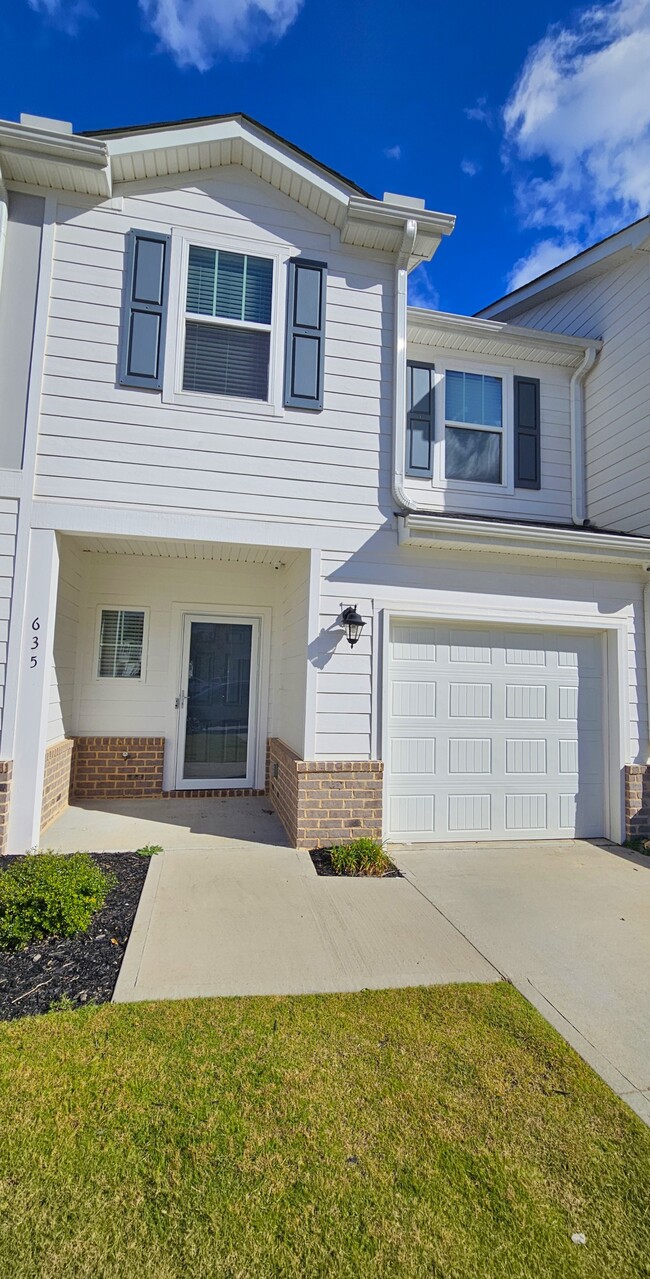 Building Photo - 635 Millwright Wy